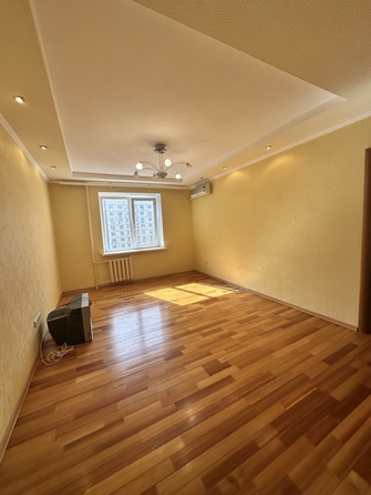 
  Продается 2-комн. квартира, 57 м², Мильчакова ул, д. 45
. Фото 5.