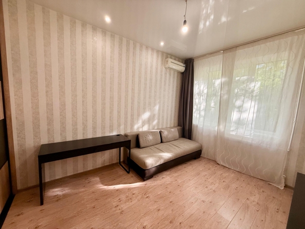 
  Продается 1-комн. квартира, 37 м², 2-я Володарского ул, д. 166/6
. Фото 2.