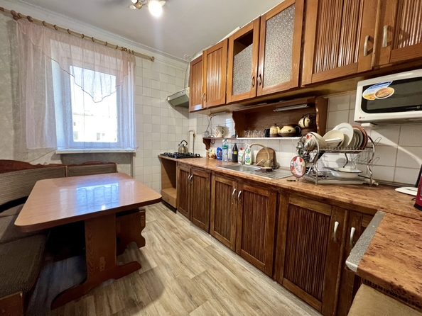 
  Продается 3-комн. квартира, 65 м², Садовая ул, д. 14
. Фото 2.