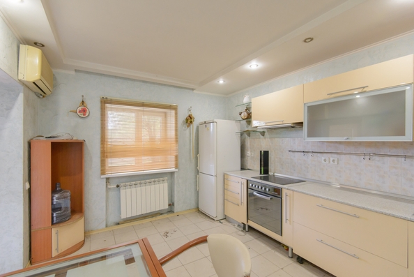 
  Продается дом, 230 м², Ростов-на-Дону
. Фото 1.