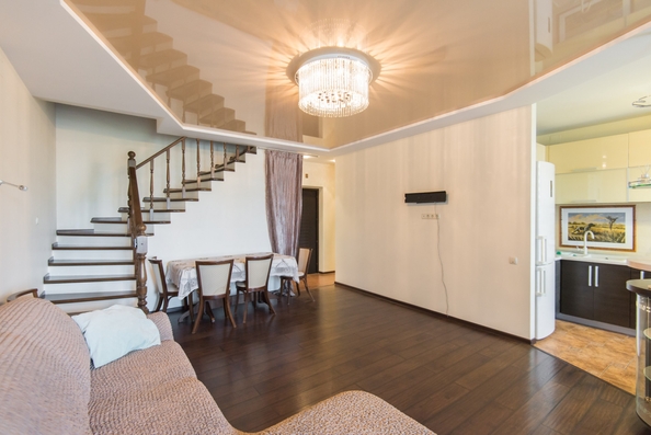 
  Продается 4-комн. квартира, 123 м², Яблоневый пер, д. 2
. Фото 2.