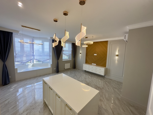 
  Продается 4-комн. квартира, 130 м², Островского пер, д. 92
. Фото 7.