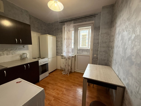 
  Продается 1-комн. квартира, 35 м², Стабильная ул, д. 21
. Фото 1.