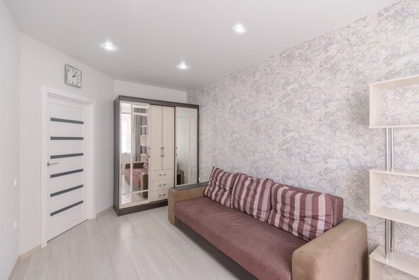 
  Продается 1-комн. квартира, 35 м², Берберовская ул, д. 8
. Фото 2.