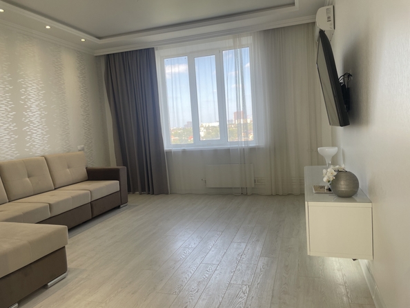 
  Продается 2-комн. квартира, 57 м², Скачкова ул, д. 64
. Фото 14.