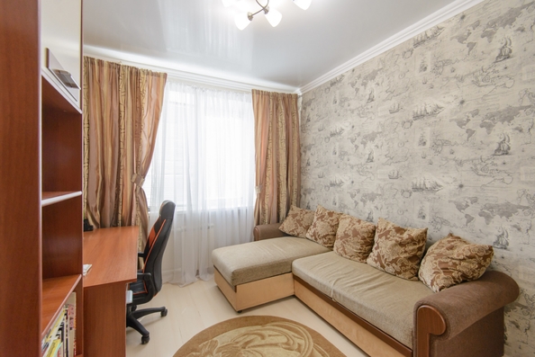 
  Продается 4-комн. квартира, 83.6 м², Павленко ул, д. 40
. Фото 21.