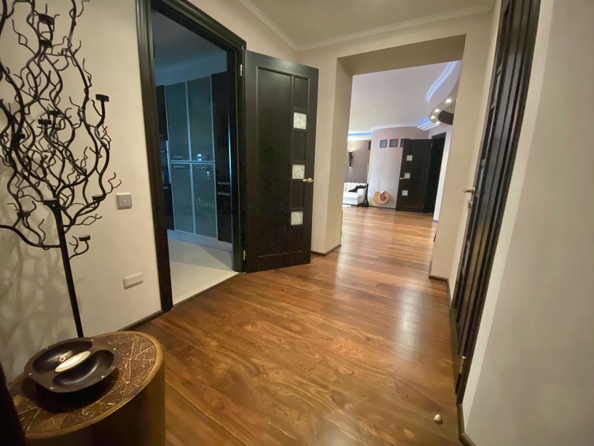 
  Продается 4-комн. квартира, 240 м², Социалистическая ул, д. 140
. Фото 4.