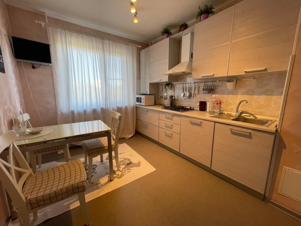 
  Продается 3-комн. квартира, 72 м², 2-я Краснодарская ул, д. 84
. Фото 2.