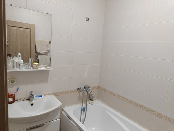 
  Продается 3-комн. квартира, 70.1 м², Комарова ул, д. 132
. Фото 13.