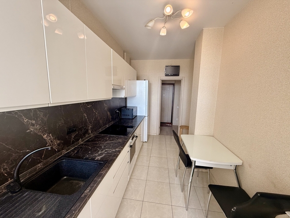 
  Продается 1-комн. квартира, 37 м², Еременко ул, д. 100/70
. Фото 2.