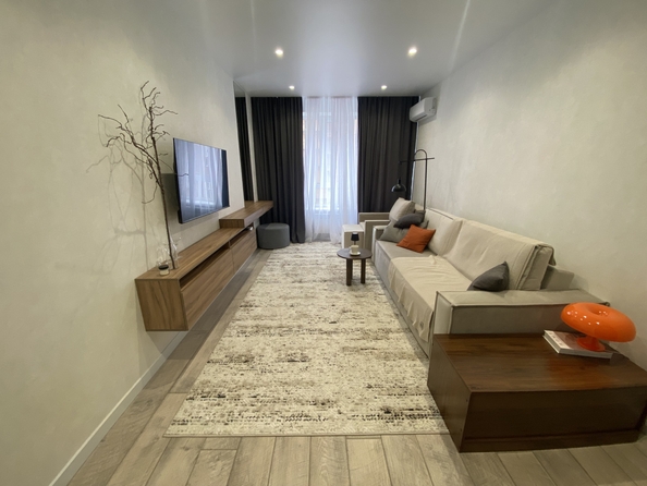 
  Продается 1-комн. квартира, 42 м², Берберовская ул, д. 16
. Фото 2.