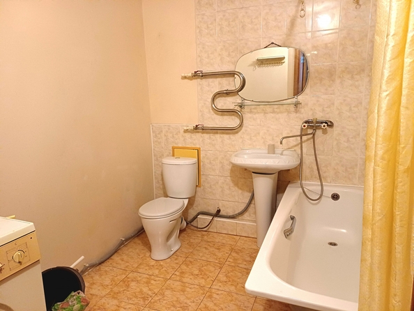 
  Продается 1-комн. квартира, 42 м², 339-й Стрелковой Дивизии ул, д. 19
. Фото 7.