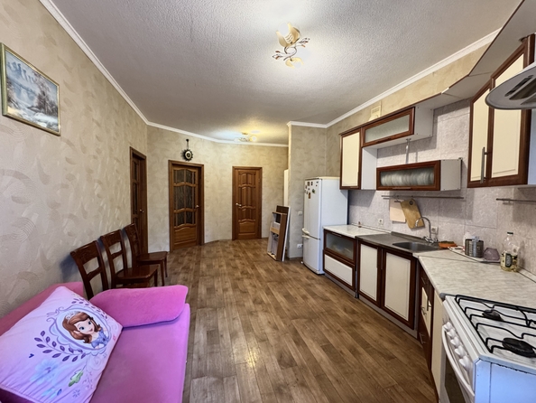 
  Продается 2-комн. квартира, 69 м², 3-я улица ул, д. 7/51
. Фото 12.