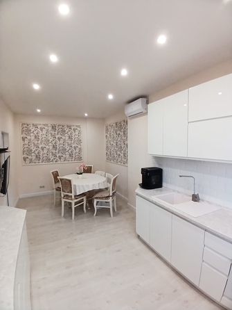 
  Продается 2-комн. квартира, 64 м², Матросова ул, д. 35
. Фото 1.