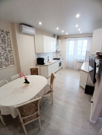 
  Продается 2-комн. квартира, 64 м², Матросова ул, д. 35
. Фото 3.