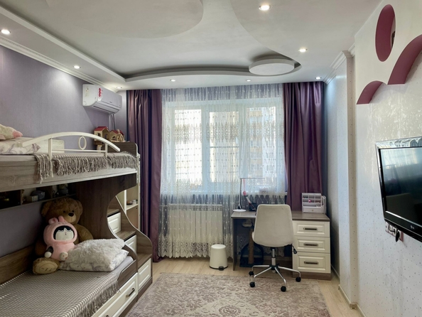 
  Продается 3-комн. квартира, 84.6 м², Жмайлова ул, д. 4Е
. Фото 2.