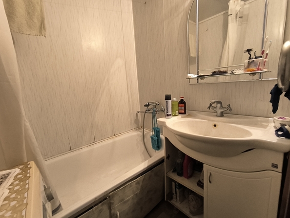 
  Продается 3-комн. квартира, 63.5 м², Таганрогская ул, д. 116/3
. Фото 8.