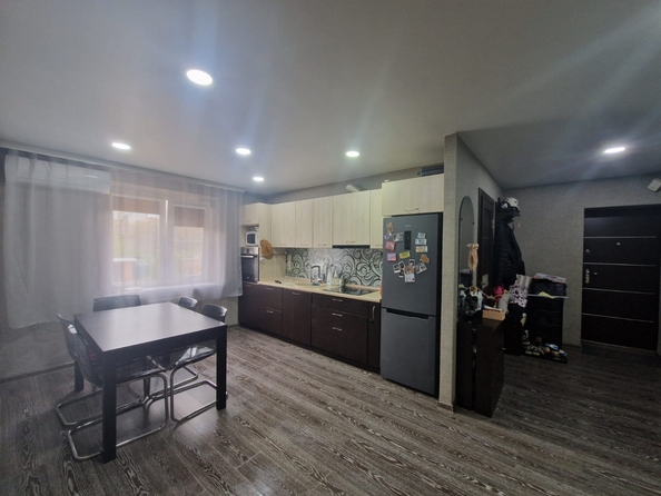 
  Продается 3-комн. квартира, 60 м², Набережная ул, д. 114
. Фото 9.