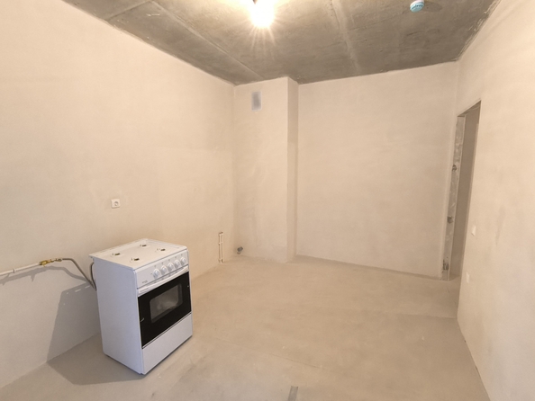 
  Продается 2-комн. квартира, 57 м², Бориса Слюсаря ул, д. 15
. Фото 8.