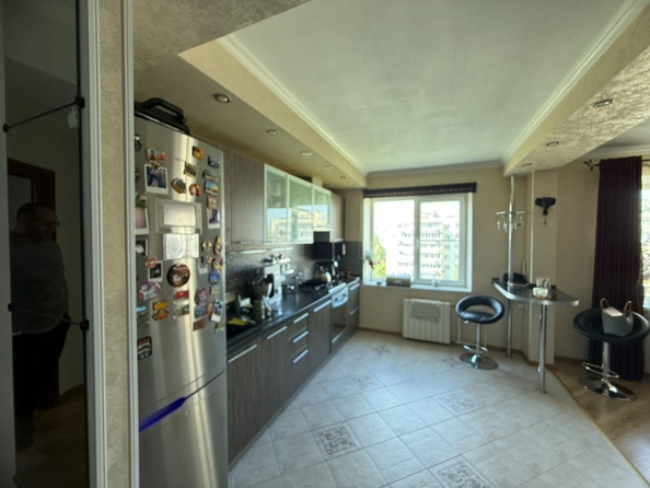 
  Продается 4-комн. квартира, 86 м², Извилистая ул, д. 10б
. Фото 3.