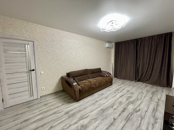 
  Продается 2-комн. квартира, 60 м², Тибетская ул, д. 1б
. Фото 5.