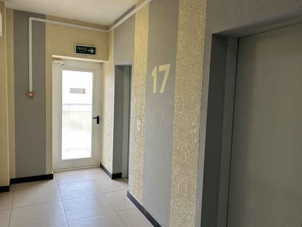 
  Продается 3-комн. квартира, 94 м², Шеболдаева ул, д. 95
. Фото 8.