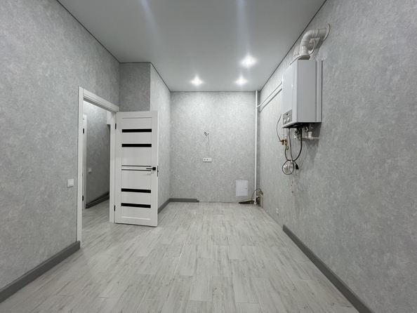 
  Продается 1-комн. квартира, 40 м², Строителей ул, д. 5
. Фото 2.