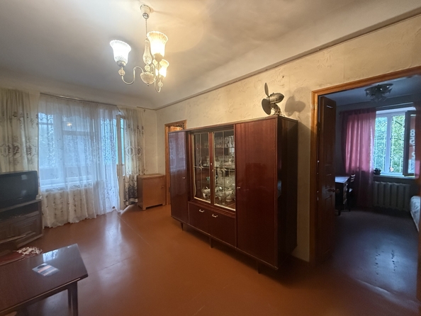 
  Продается 3-комн. квартира, 48 м², Малиновского ул, д. 10
. Фото 5.