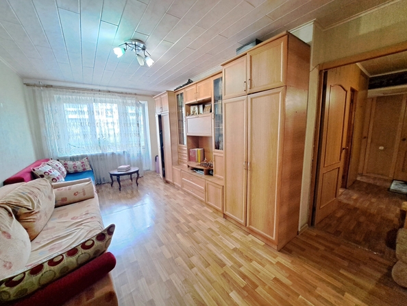 
  Продается 3-комн. квартира, 64 м², Конституционная ул, д. 62
. Фото 1.