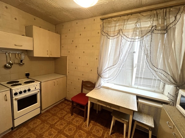 
  Продается 3-комн. квартира, 60.4 м², Зорге ул, д. 66
. Фото 2.