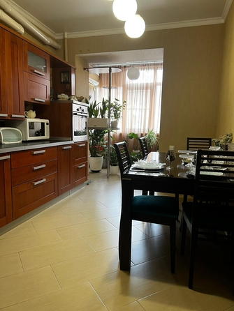 
  Продается 4-комн. квартира, 100 м², Доломановский пер, д. 11
. Фото 1.