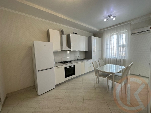 
  Продается 3-комн. квартира 108.5 м². Фото 1.