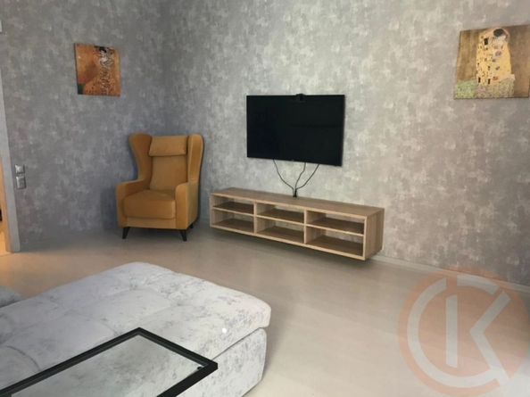 
  Продается 2-комн. квартира 58 м². Фото 1.