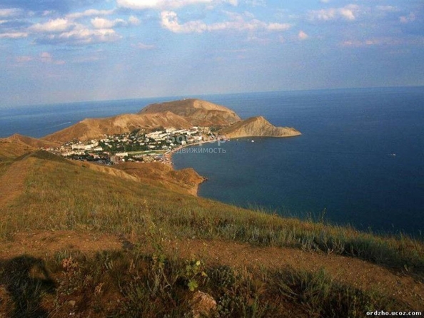 
  Продается земельный участок 4.2 сотки. Фото 1.