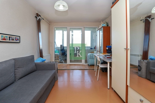 
  Продается 4-комн. квартира 64 м². Фото 5.