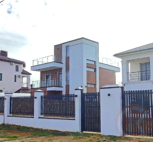 
  Продается дом 190 м². Фото 1.