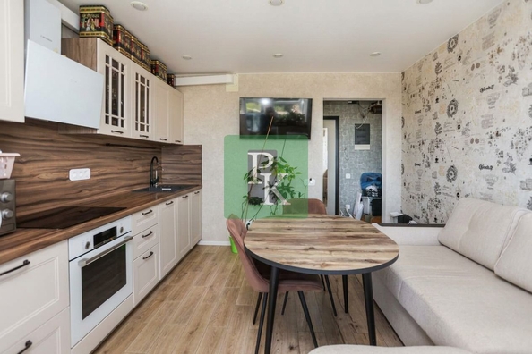 
  Продается 3-комн. квартира 72.6 м². Фото 1.