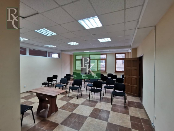 
  Сдается офис 195 м². Фото 7.