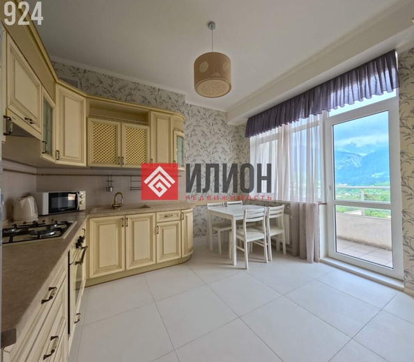 
  Продается 4-комн. квартира 218.5 м². Фото 4.