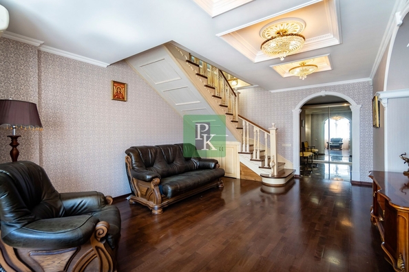 
  Продается 4-комн. квартира 170.5 м². Фото 6.