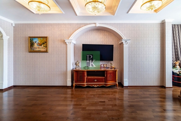 
  Продается 4-комн. квартира 170.5 м². Фото 8.