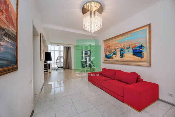 
  Продается 3-комн. квартира 191.3 м². Фото 6.
