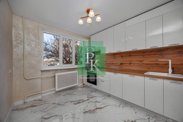 
  Продается 3-комн. квартира 64.5 м². Фото 1.
