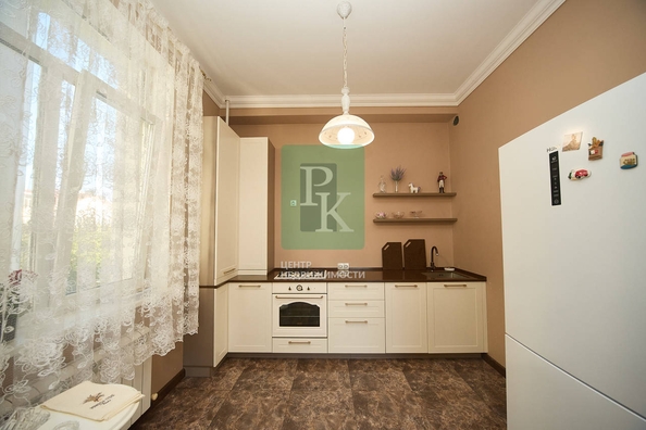 
  Продается 2-комн. квартира 100 м². Фото 1.