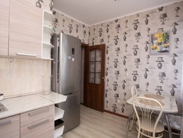 Продается 2-комнатная квартира Гастелло ул, 62  м², 16300000 рублей