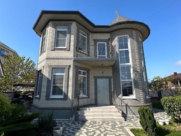 Продается Дом Светлая ул, 185 м², участок 10 сот., 25555555 рублей