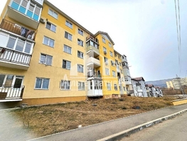 Продается 2-комнатная квартира Набережная ул, 65 м², 9000000 рублей