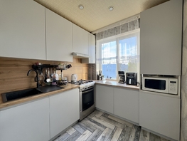 Продается 3-комнатная квартира 40-летия Победы пр-кт, 64  м&sup2;, 6150000 рублей