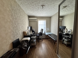 Продается 1-комнатная квартира 3-я улица ул, 29 м², 2400000 рублей