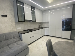 Продается 2-комнатная квартира Берберовская ул, 65.4 м², 11500000 рублей